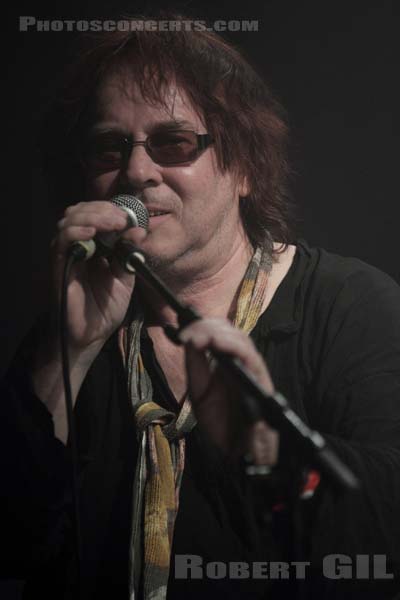 LEGENDARY PINK DOTS - 2011-04-19 - PARIS - Divan du Monde - 